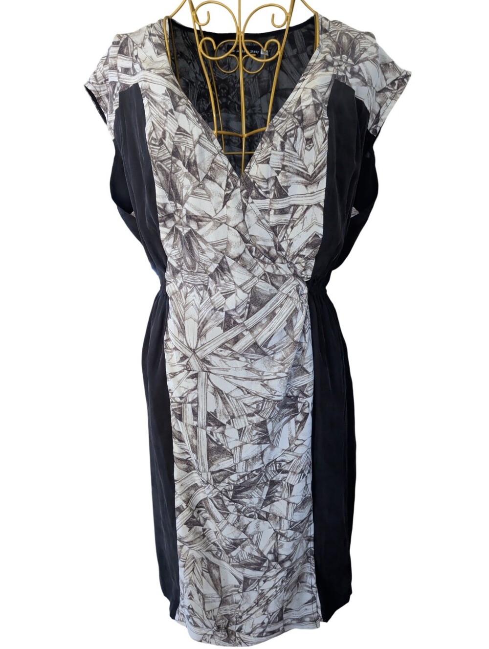 The Addison Story | 100% Silk Graphic Plunge Sheath Dress | Sz M
